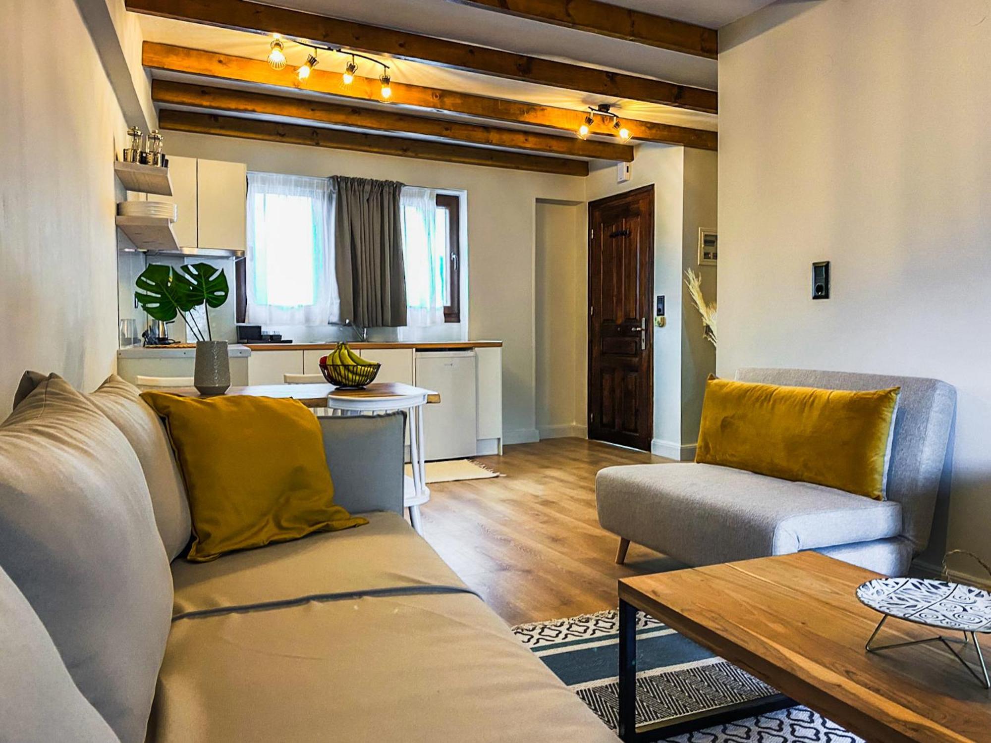 Apellou Apartments Samos Town Exterior foto
